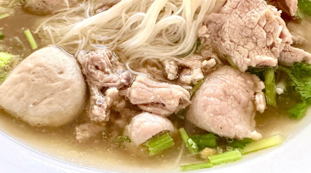 ◾️ ก๋วยเตี๋ยวในตำนาน ลำปาง