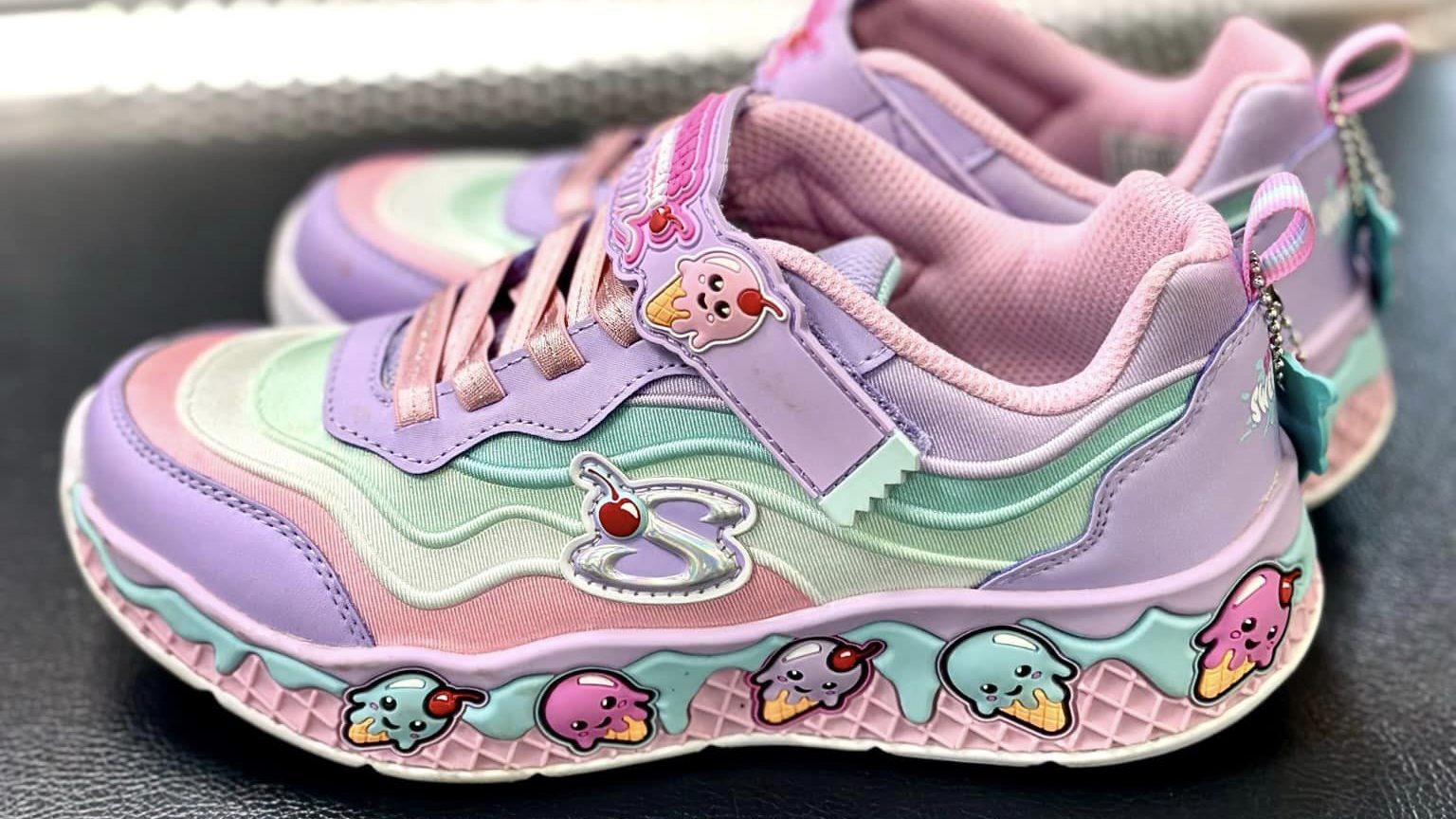 ✪ รองเท้าเดินเที่ยว!!