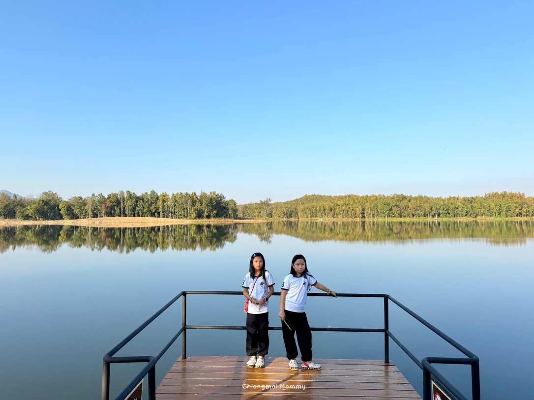 ลานกางเต็นท์ อช.แม่วาง