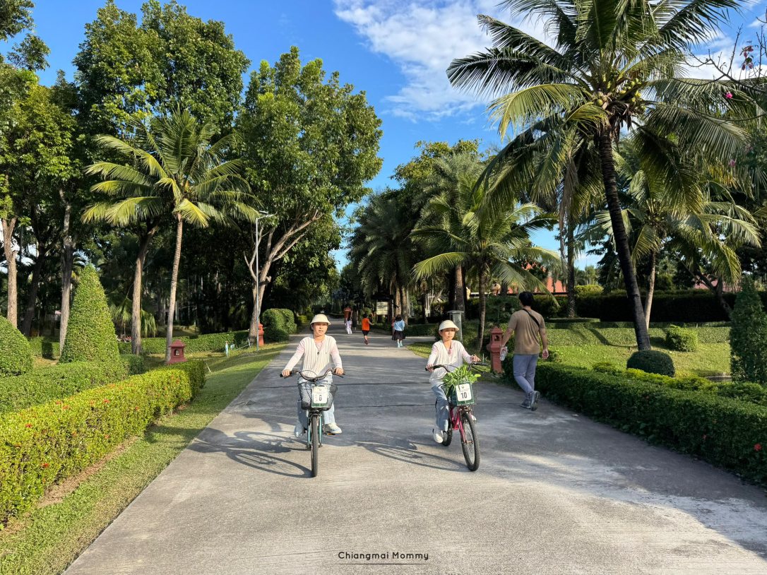 สวนทวีชล Horizontal Village Resort